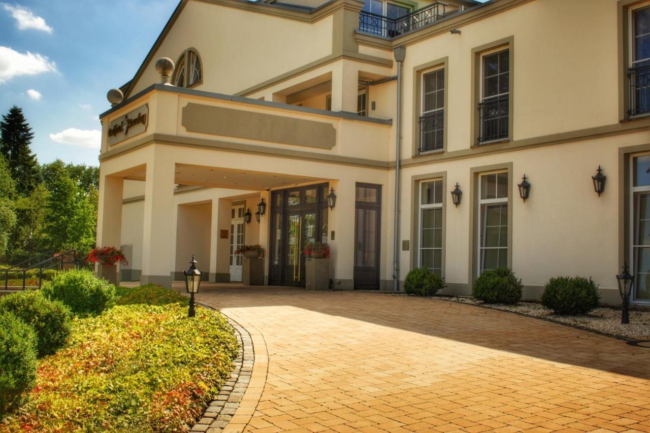 Hotel Parkhotel Surenburg 4*